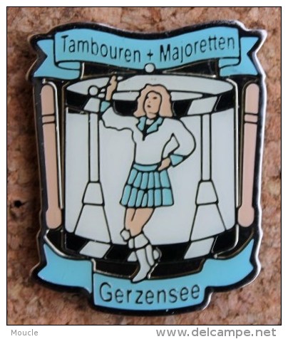 TAMBOURS ET  MAJORETTES GERZENSEE - SUISSE - TAMBOUREN UND MAJORETTEN     -   (13) - Musique