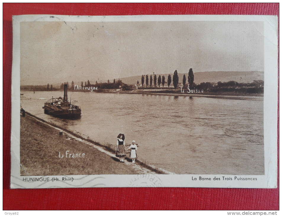 CPA  - 68 ALSACE HAUT RHIN HUNINGUE  "La Borne Des Trois Puissances" Alsaciennes, Péniche 1939  Ed: A  KANLTZER - Huningue