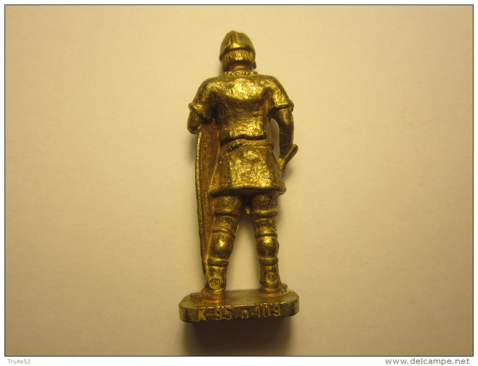 FIGURINE KINDER METAL SOLDAT HUN 3 - Metal Figurines