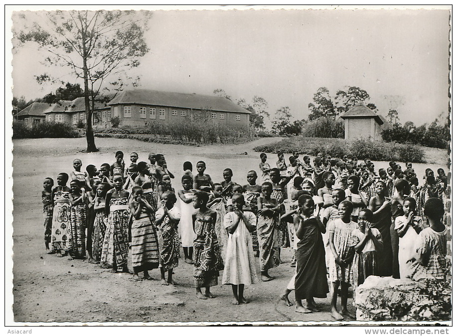 Bunyuka Groupe Eleves De L Ecole Couvent Soeur Indigenes Oblates De L Assomption - Burundi