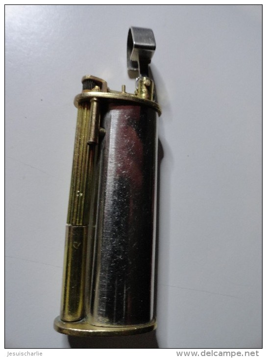 VINTAGE :  HOUTEN GAS REFILLABLE LIGHTER - Autres & Non Classés