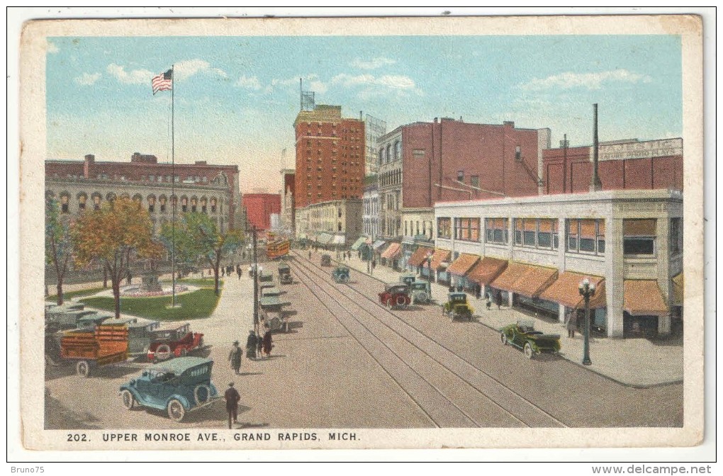 Upper Monroe Ave., Grand Rapids, Mich. - Grand Rapids