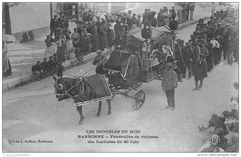 CPA 11 NARBONNE LES TROUBLES DU MIDI FUNERAILLES DE VICTIMES DES FUSILLADES DU 20 JUIN - Narbonne