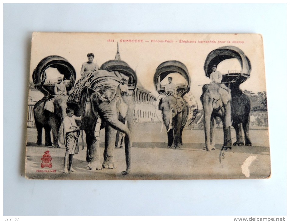 Carte Postale Ancienne : CAMBODGE : PNOM-PENH : Eléphants Harnachés Pour La Chasse, En 1914 - Cambodge