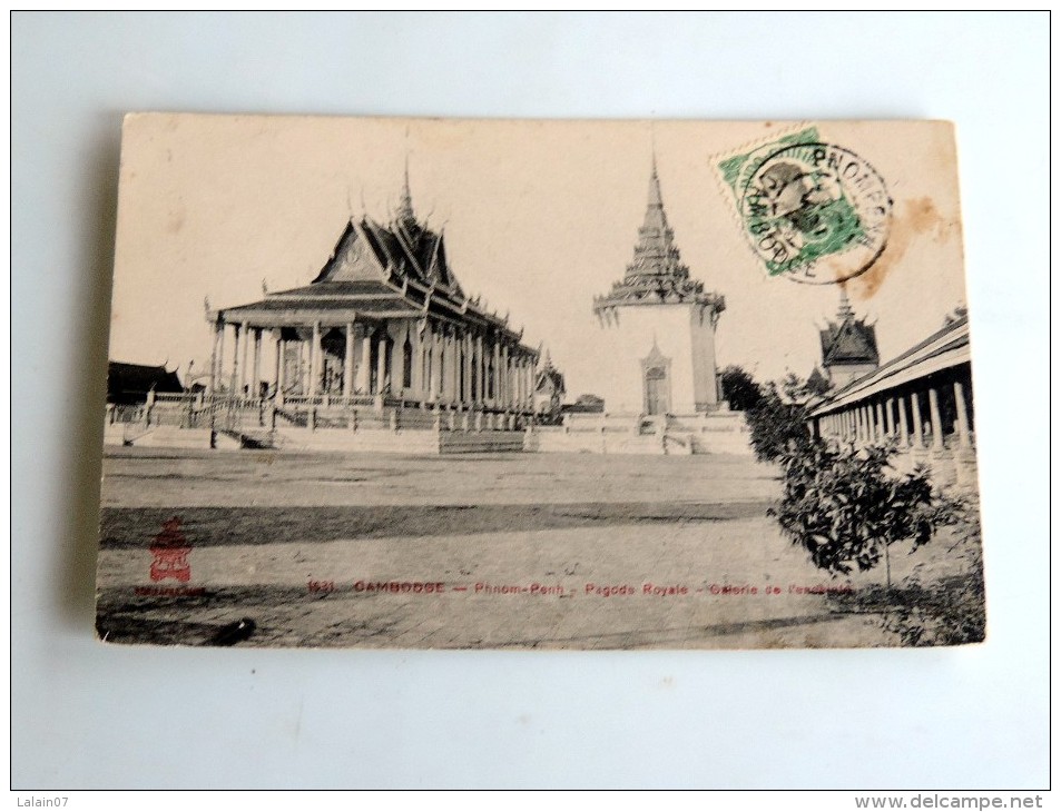 Carte Postale Ancienne : CAMBODGE : PNOM-PENH :  Pagode Royale , Galerie De L'enceinte,, Timbre 1914 - Cambodge