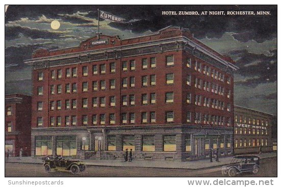 Hotel Zumbro At Night Rochester Minnesota - Rochester