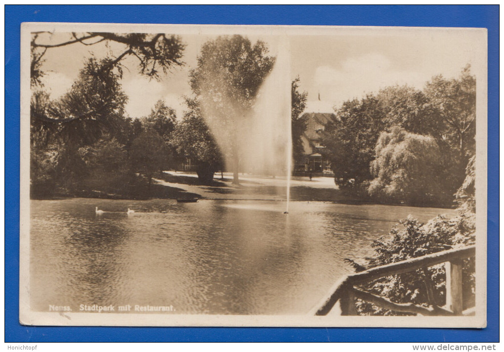 Deutschland; Neuss Am Rhein; Stadtpark Mit Restaurant; 1943 - Neuss