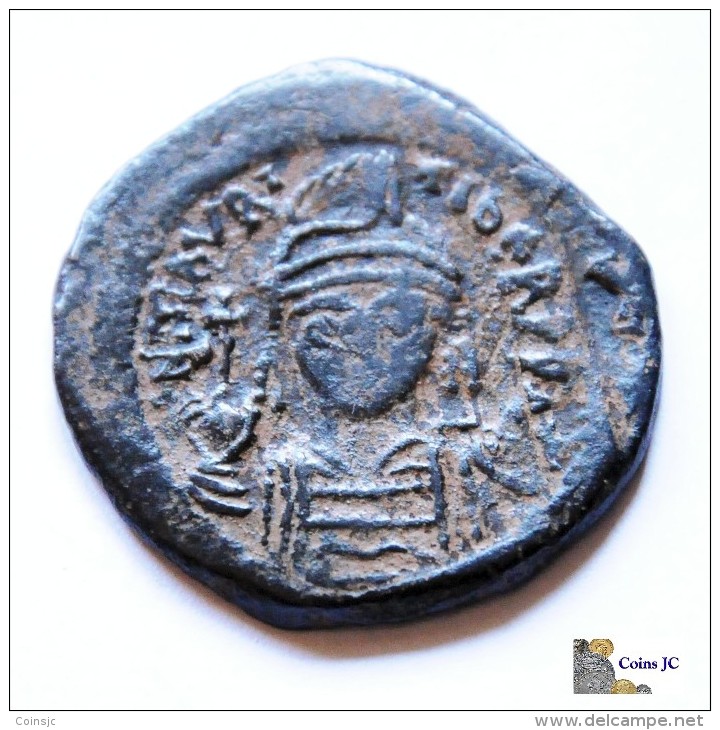 Mauricio Tiberio - Follis - 518/527 DC. - Byzantinische Münzen