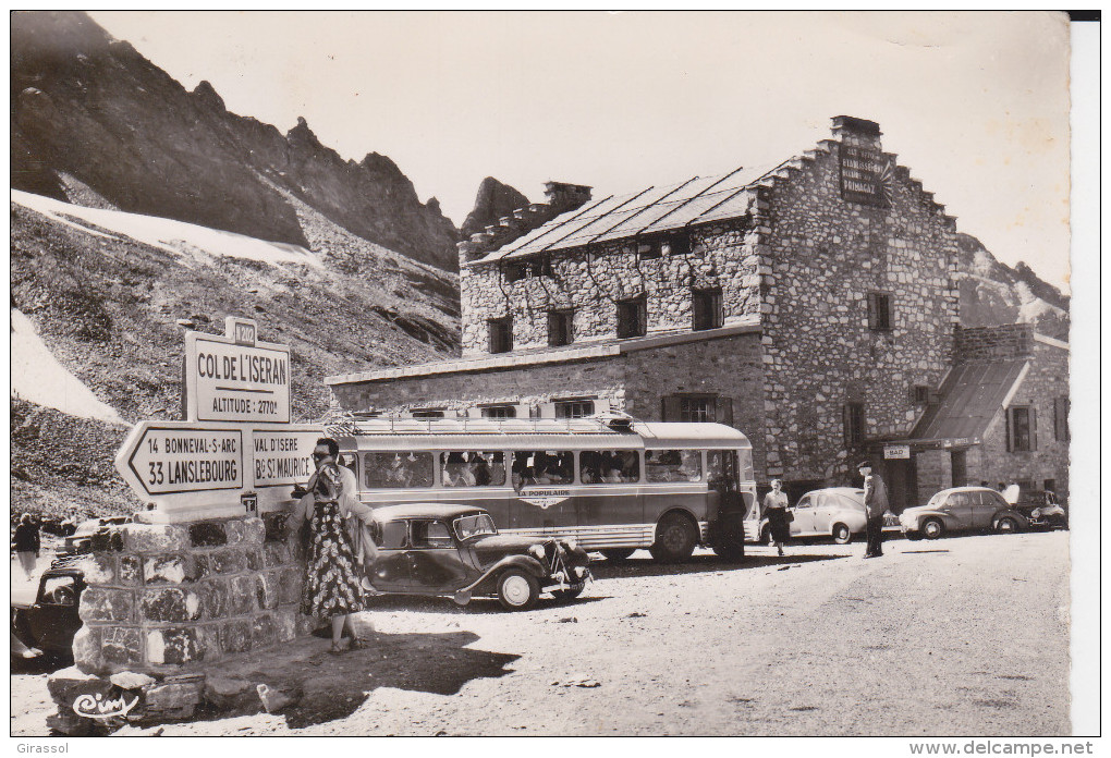 CPSM  AUTO VOITURE 4 CV RENAULT TRACTION BUS CAR COL D ISERAN PLUS HAUTE ROUTE D EUROPE - Voitures De Tourisme