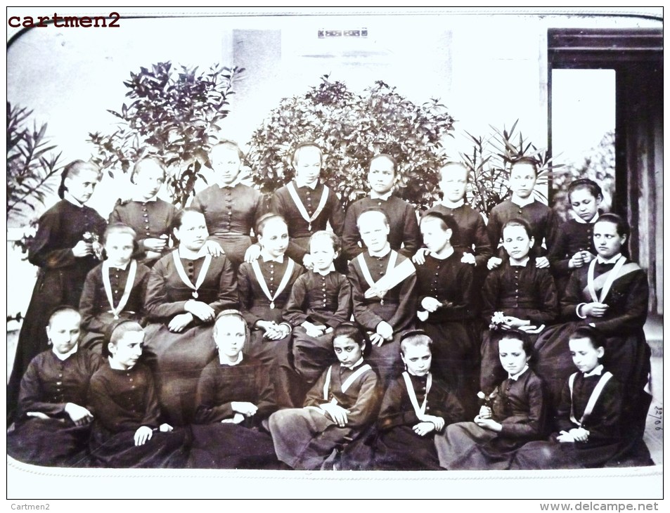 GRANDE PHOTOGRAPHIE 1876 : CORENC PENSIONNAT DES RELIGIEUSES DE LA PROVIDENCE JEUNES FILLES EUGENIE MONTAGNE ISERE 38 - Autres & Non Classés