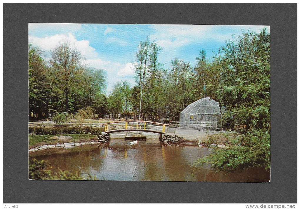 GRANBY - QUÉBEC - JARDIN ZOOLOGIQUE - LE LAC COMEAU ET LA PASSERELLE - PHOTO PAUL HÉGAULT - Granby