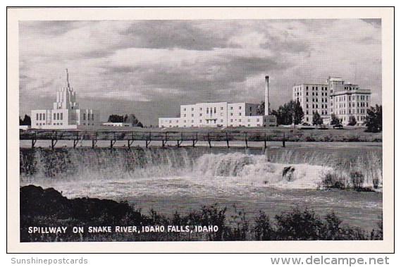 Spillway On Snake River Idaho Falls Idaho - Idaho Falls