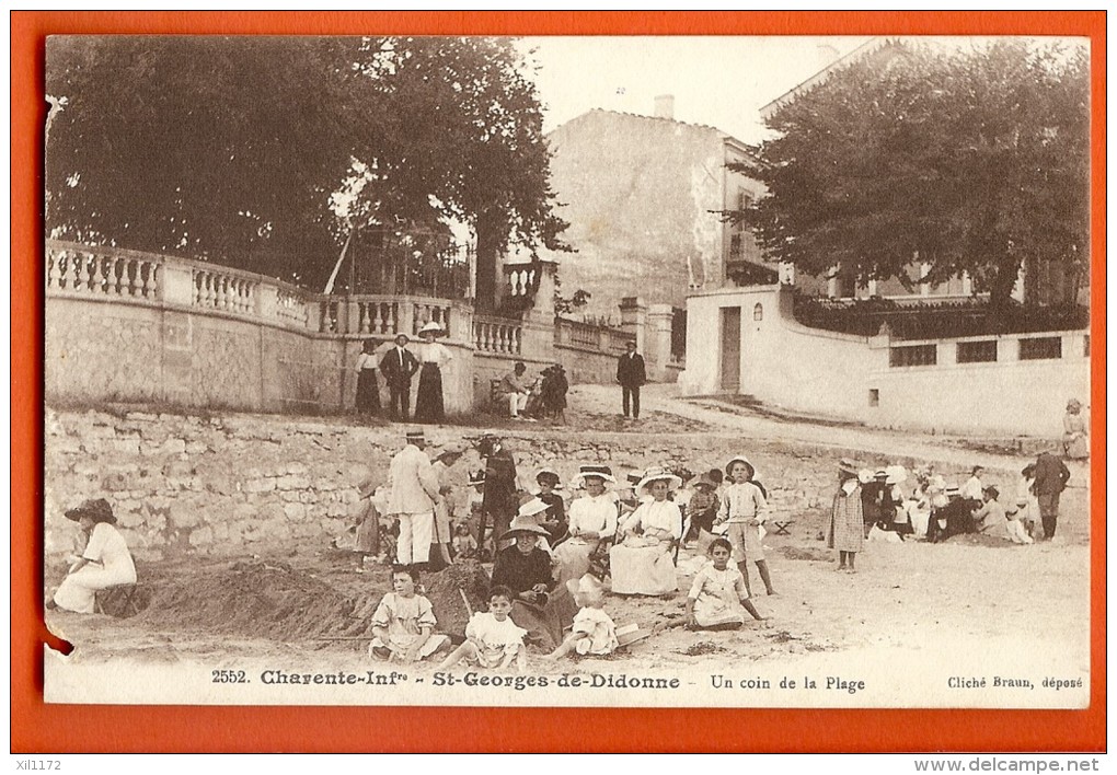 XAA-14 Saint-Georges-de-Didonne, Enfants Et Adultes Jouant Sur La Plage, TRES ANIME. Non Circulé - Saint-Georges-de-Didonne