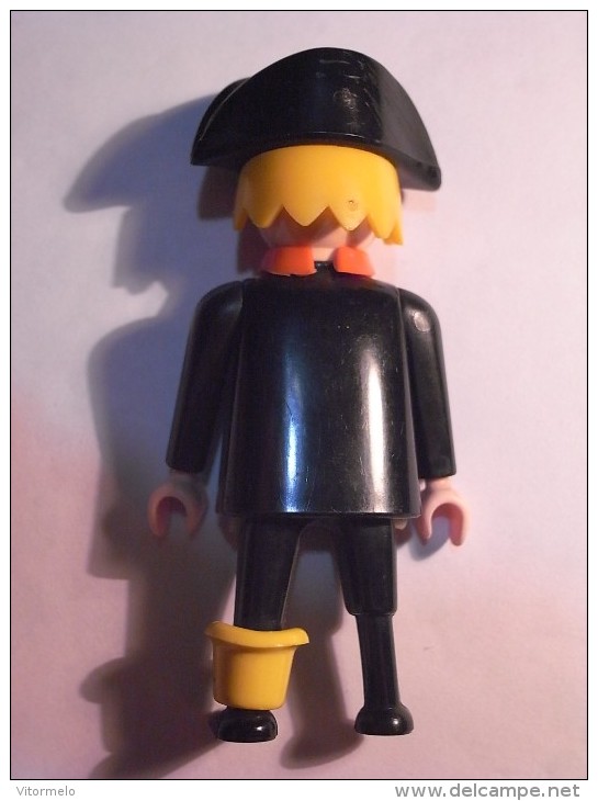 1 FIGURINE FIGURE DOLL PUPPET DUMMY TOY IMAGE POUPÉE - MAN PIRATE BALCK HAT ONE LEG PLAYMOBIL GEOBRA - Playmobil