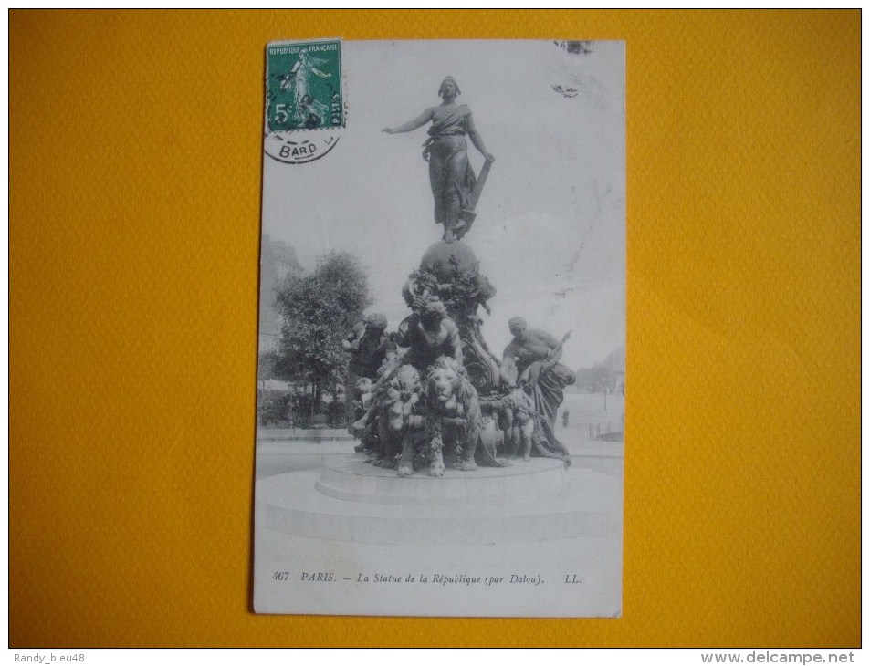 Cpa  PARIS  -  75  -   La Statue De La République  Par Dalou - Statuen