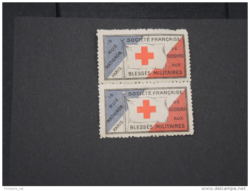 FRANCE - VIGNETTE DE LA CROIX ROUGE EN PAIRE  - A VOIR - LOT P2714 - Rotes Kreuz