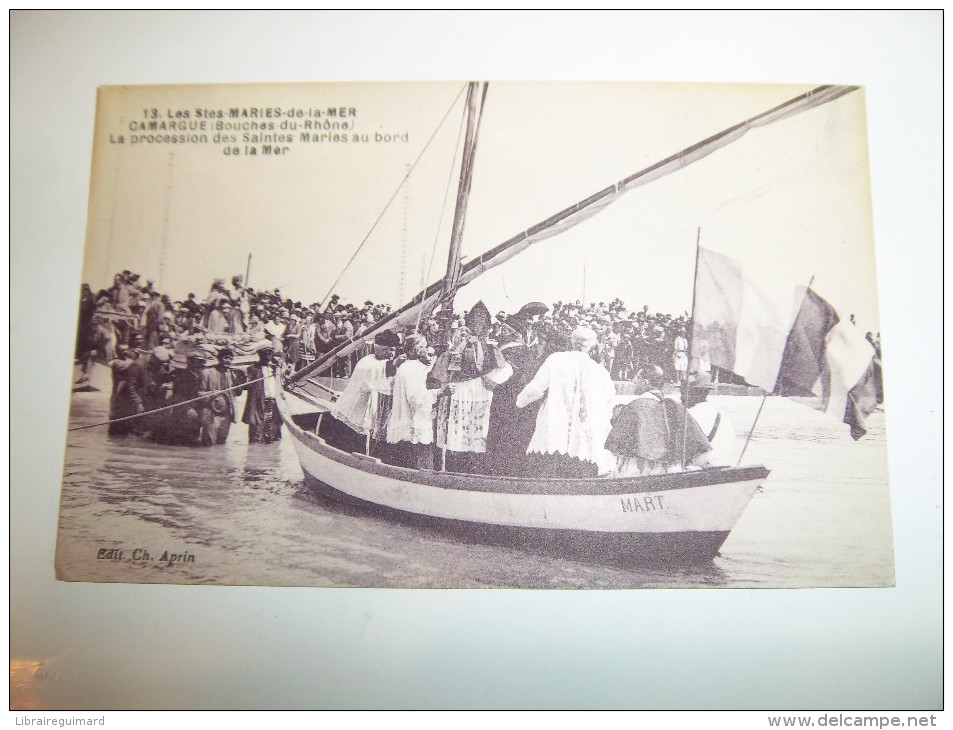 2yjs -  CPA -  LES SAINTES MARIES DE LA MER - Vue Générale Et Campement Des Bohémiens   [13] - Bouches-du-Rhône - Saintes Maries De La Mer