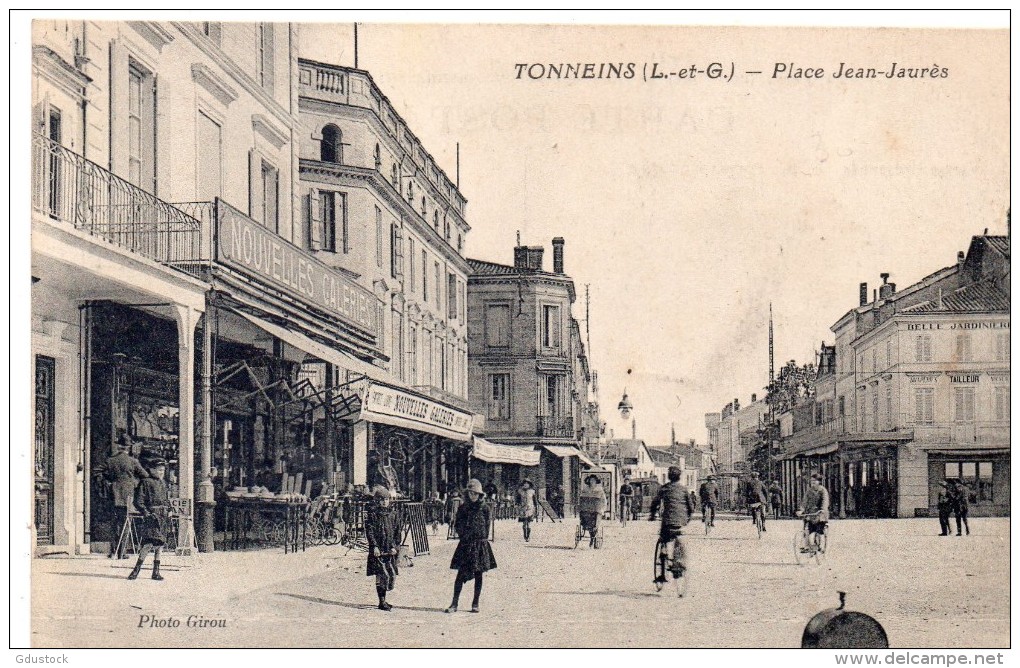 Tonneins - Place Jean-Jaurès - Tonneins