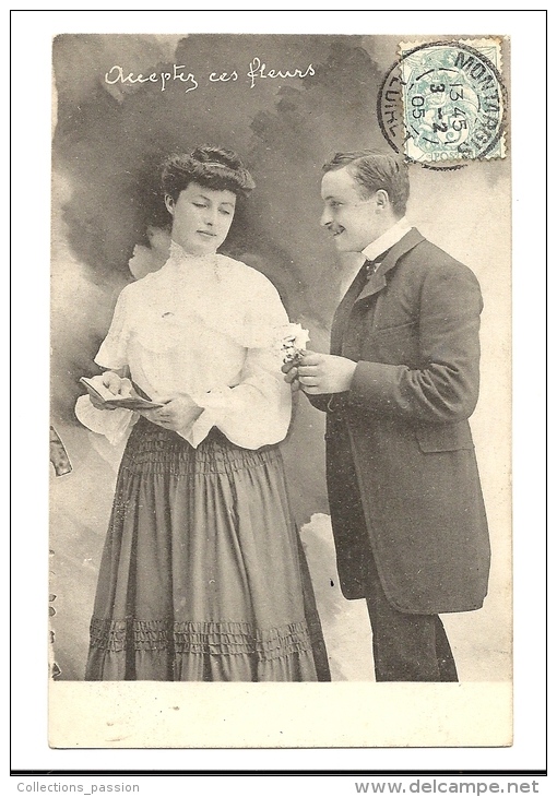 Cp, Couple, Acceptez Ces Fleurs, Voyagée 1905 - Paare