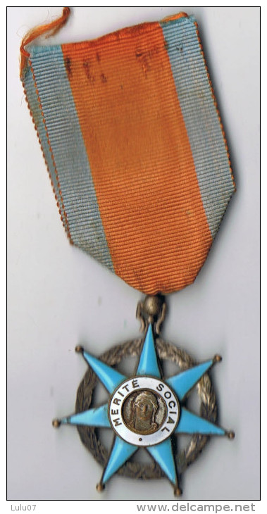 Médaille Mérite Social - Autres & Non Classés