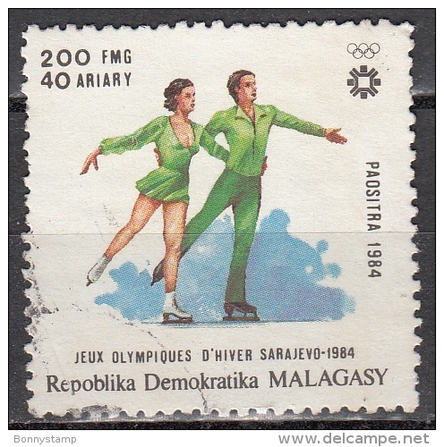 Madagascar, 1984 - 200fr Figure Skating - Nr.676 Usato° - Madagascar (1960-...)