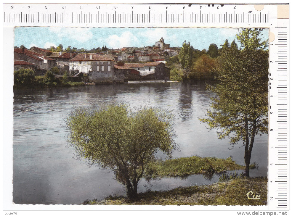 AVAILLES LIMOUZINE  -   Vue  Générale Et Le Vieux  Quartier   De La Ville - Availles Limouzine