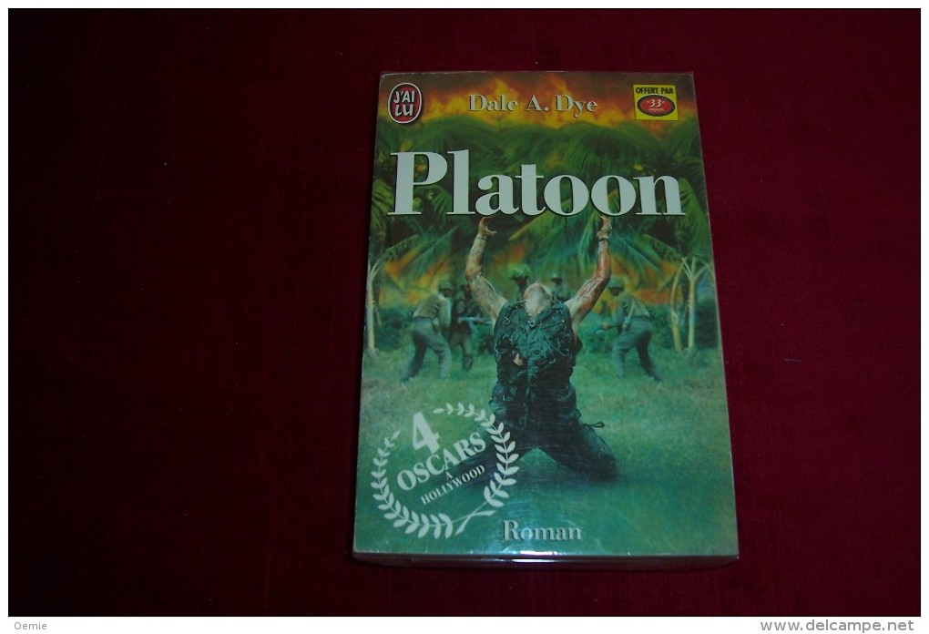 VENTE D'UNE COLLECTION DE LIVRE DE POCHE AU CINEMA ° PLATOON - Cinema/ Televisione