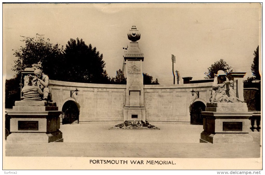 HANTS -  PORTSMOUTH WAR MEMORIAL RP Ha104 - Portsmouth