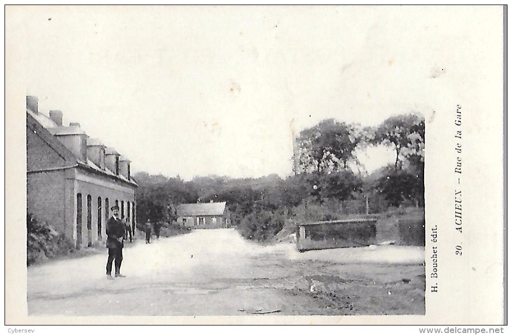 ACHEUX - Rue De La Gare - Le Chef De Gare - Acheux En Amienois