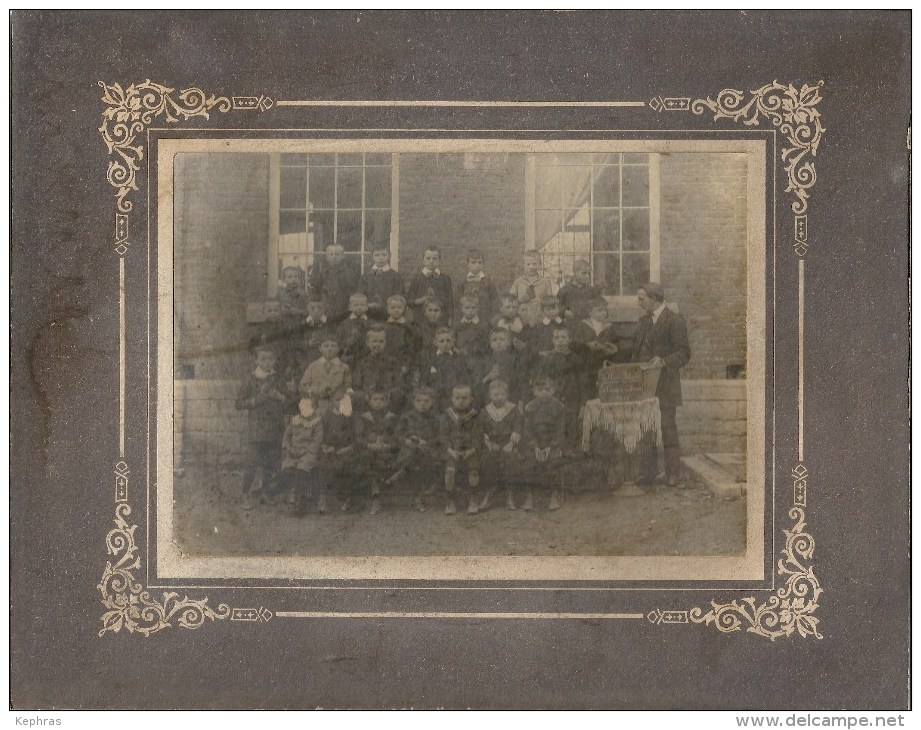 VILLERS POTERIE : Superbe Photo Ecole - 1917 - La Couque Scolaire - Dimensions Carton 26/20 - Photo 17/12 Cm - Gerpinnes