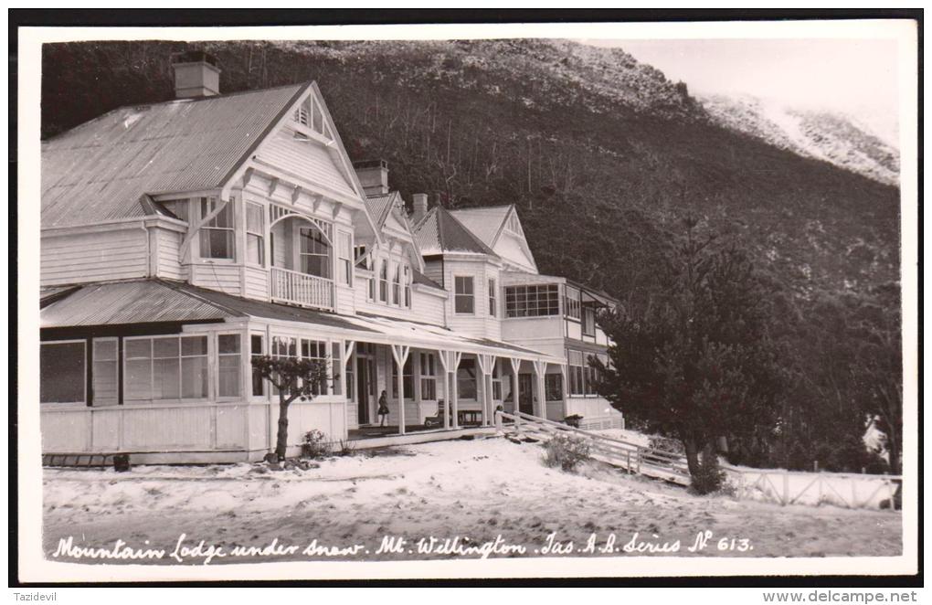 TASMANIA  - Ash Bester Real Photo Postcard  "Mountain Lodge Under Snow, Mt Wellington" - Wilderness