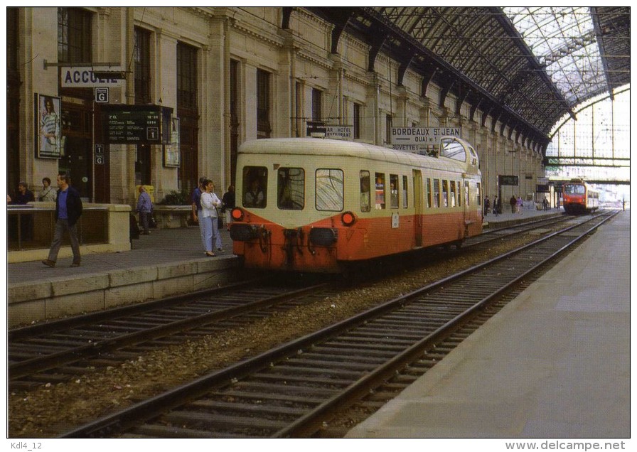 AL 322 - Autorail Picasso X 3800 En Gare - BORDEAUX SAINT-JEAN - Gironde 33 - SNCF - Bordeaux