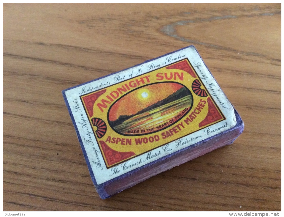 Boîte D´allumettes FINLANDE "MIDNIGHT SUN ASPEN WOOD SAFETY MATCHES" - Boites D'allumettes