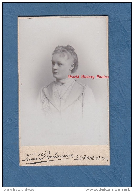 Photo Ancienne CDV Vers 1895 - SCHÖNHEIDE ( Sachsen ) - Portrait D´une Jeune Fille - Photo Karl Bechmann Mode Robe Dress - Anciennes (Av. 1900)