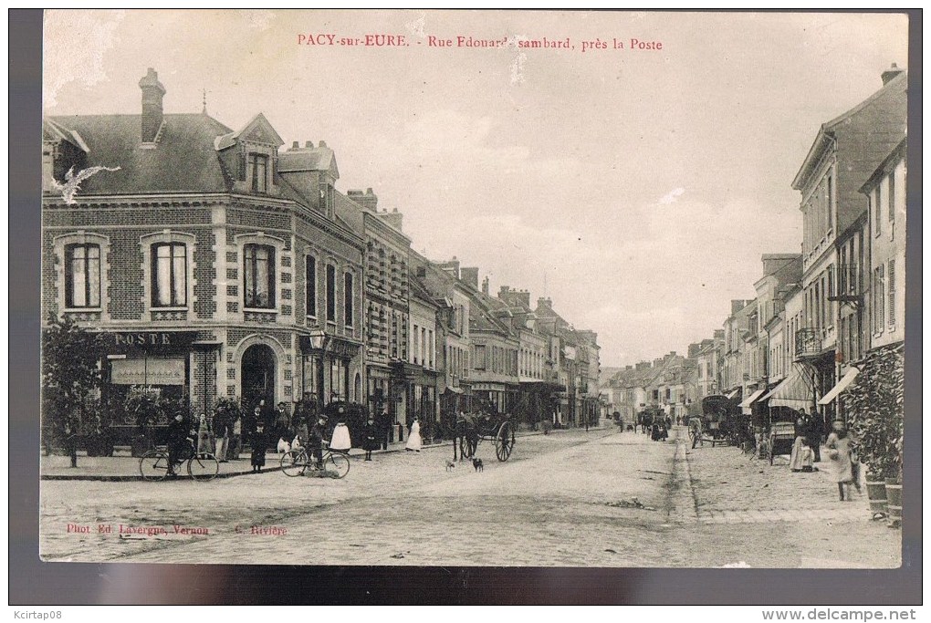 PACY - Sur - EURE . Rue Edouard Isambard , Près La Poste . Animé . - Pacy-sur-Eure