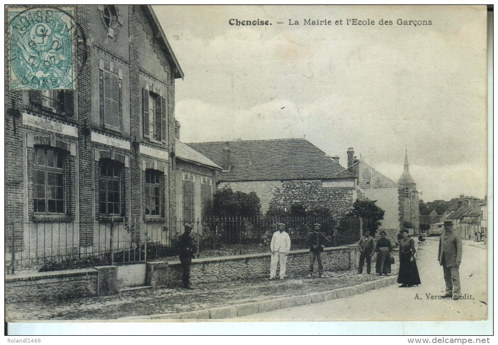 CHENOISE La Mairie Et L'Ecole Des Garçons - Autres & Non Classés