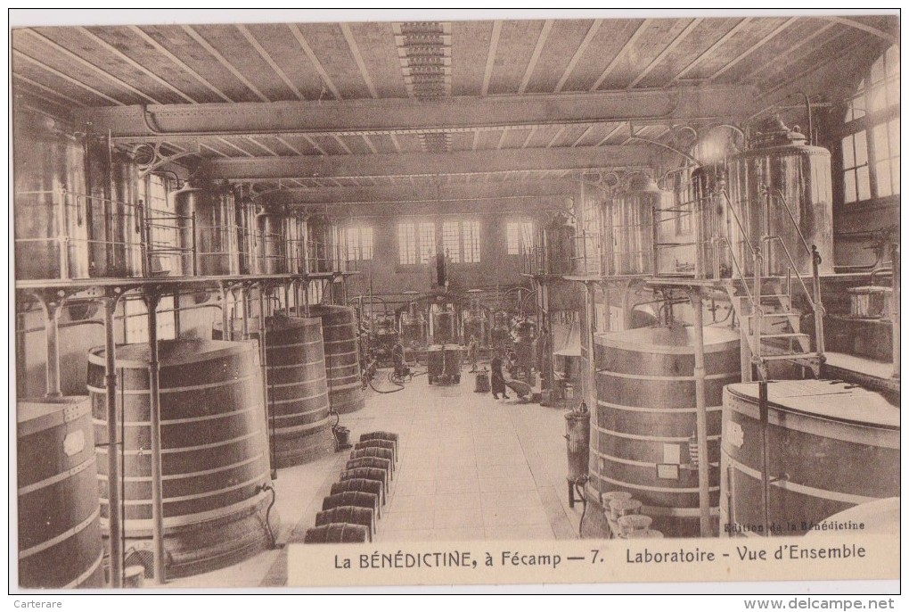 Cpa,la Bénédictine à Facamp,laboratoire,métier De La Distillerie,fabrication De La Liqueur,herboristes,alcool ,rare - Industrie