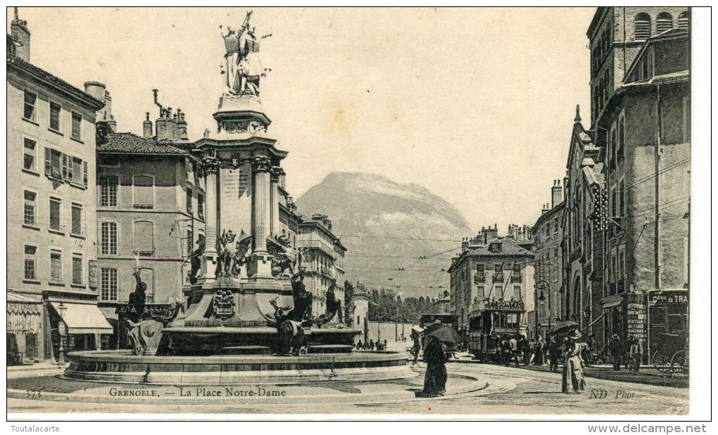 CPA 38 GRENOBLE LA PLACE NOTRE DAME - Grenoble