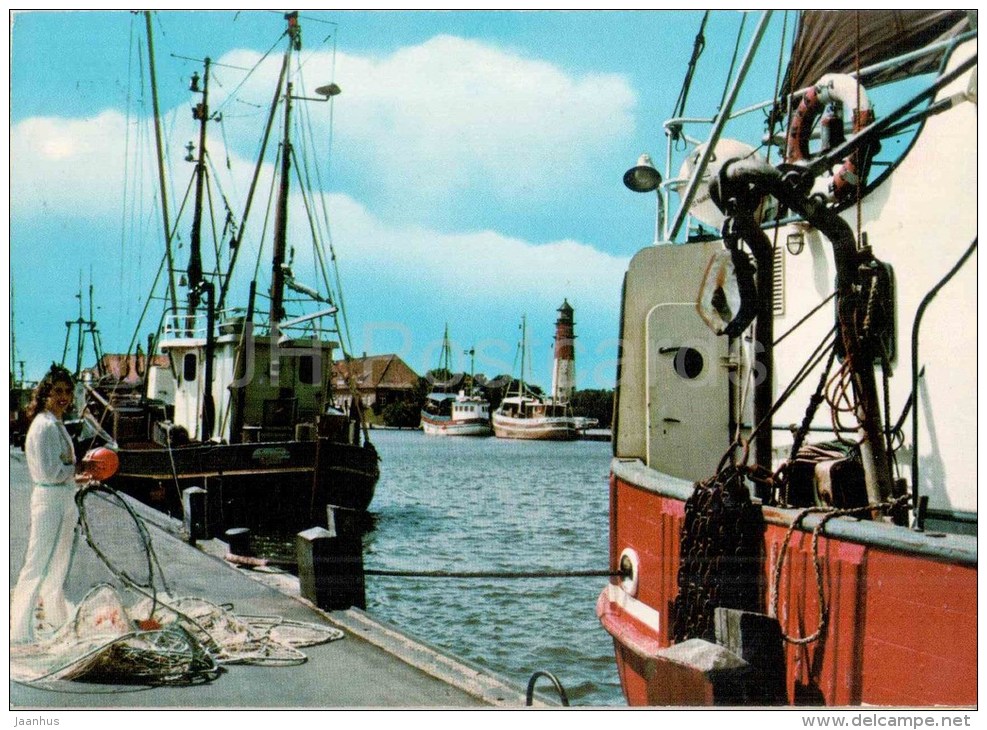 Nordseeheilbad Büsum - Krabbenfishcer Im Hafen - Crab Fishing Boat In The Harbor - Germany - 1979 Gelaufen - Büsum