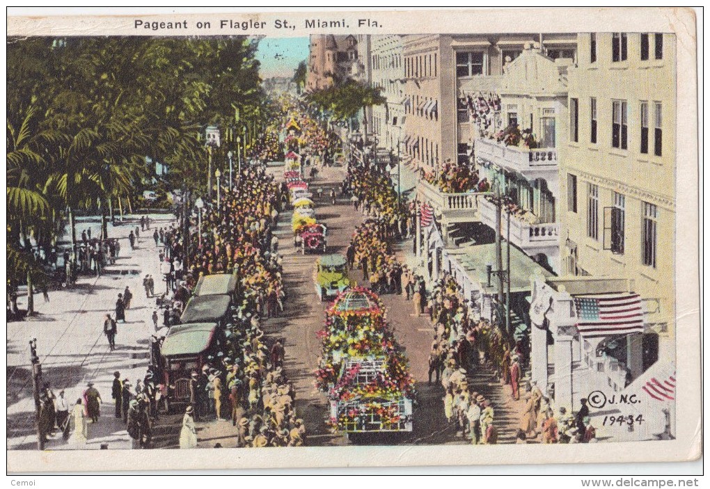 CPA Colorisée Animée - Pageant On Flager St. - MIAMI - Fla. - Miami