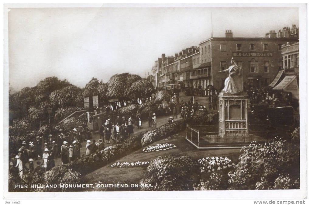 ESSEX - SOUTHEND -  PIER HILL AND MONUMENT RP Es460 - Southend, Westcliff & Leigh