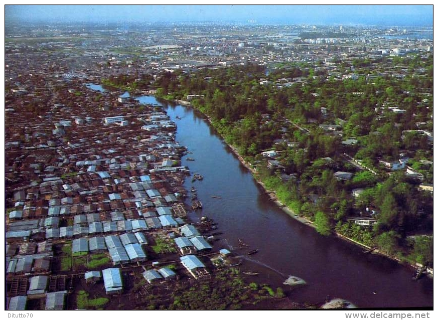 Lagos - Nigeria - In The Foreground Two Parts Of Lagos Cuity - Formato Grande Non Viaggiata - Laos