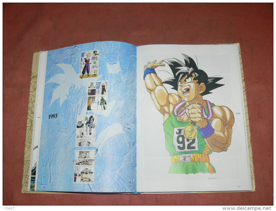 LE GRAND LIVRE DRAGON BALL / PLUS DE 500 DESSINS DE 1984 A 1995 / MANGA D AKIRA TORIYAMA / EDITIONS FRANCAISE GLENAT