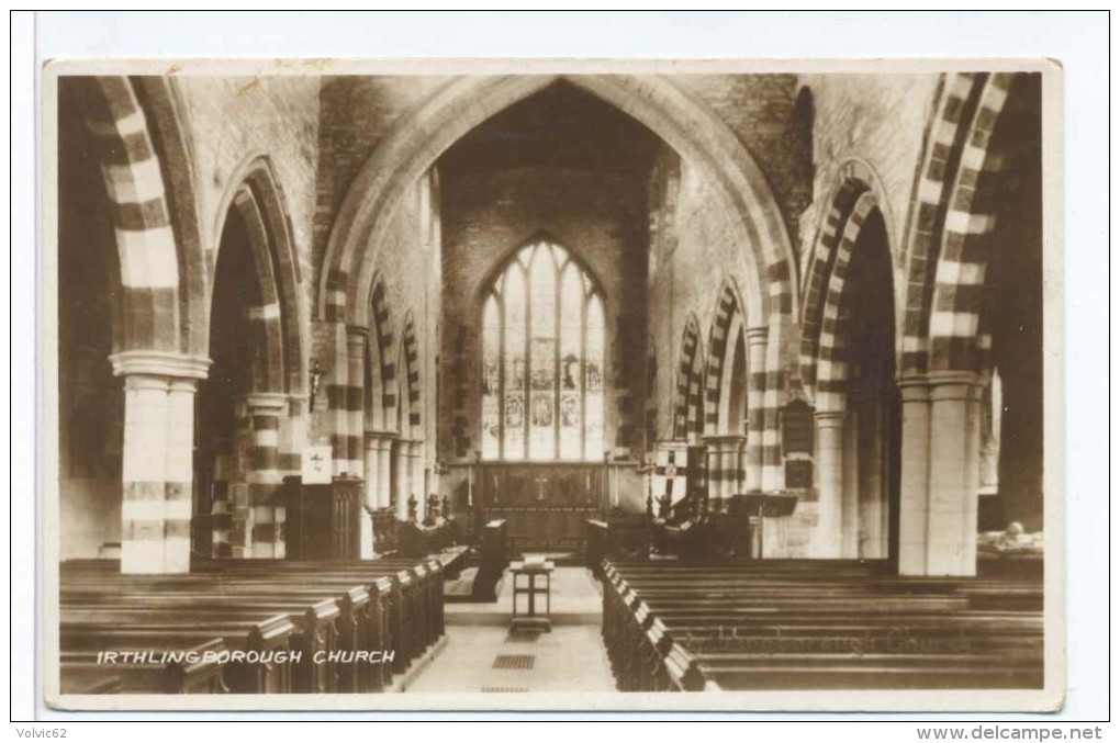 CPSM Irthlingborough   Church - Northamptonshire