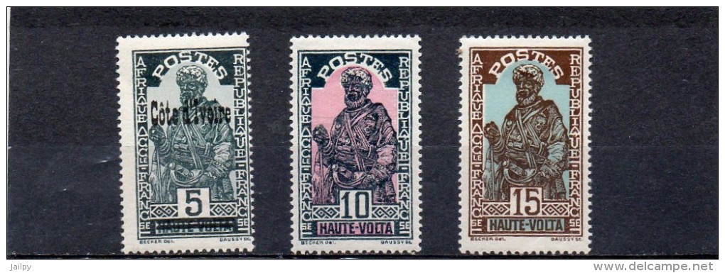 FRANCE    HAUTE VOLTA    3 Timbres     1928 Et 1933    Neufs Avec Chanière - Unused Stamps