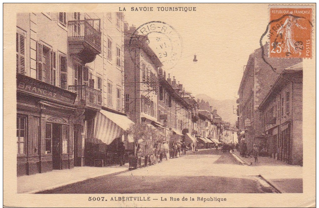 CPA : 73 ALBERTVILLE. LA RUE DCE LA REPUBLIQUE - Albertville