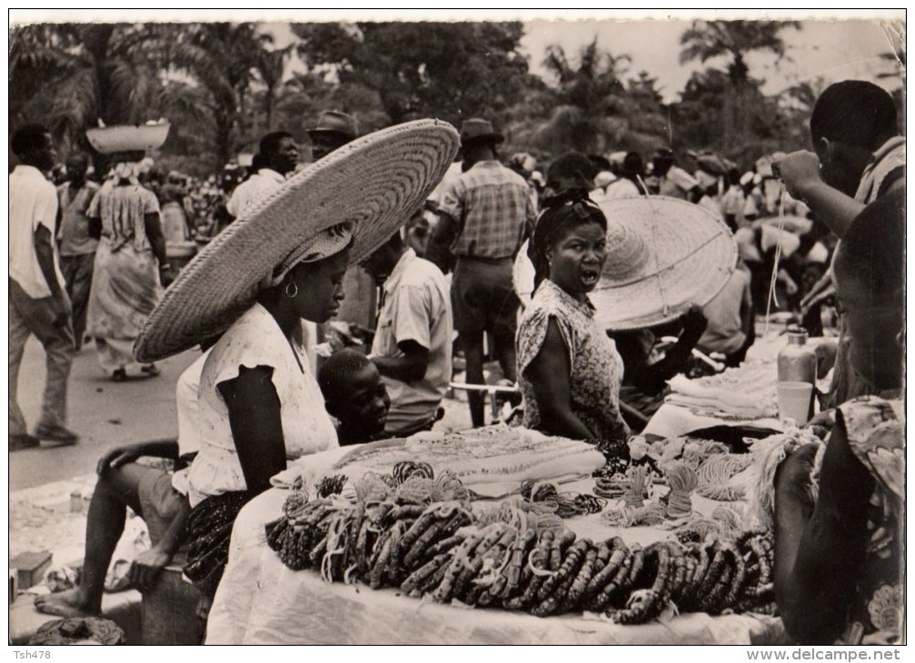 CONGO----LEOPOLDVILLE---marché Indigène---voir 2 Scans - Kinshasa - Léopoldville