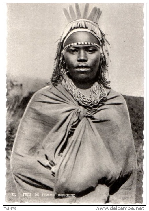 C P S M-C P M--AFRIQUE--KENYA-region Des Grands Lacs--femme Indigène--voir 2 Scans - Kenya