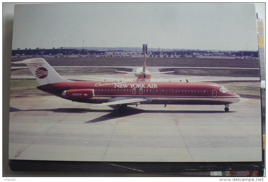 CONTINENTAL / NEW YORK AIR  DC 9 30    N3504T - 1946-....: Moderne