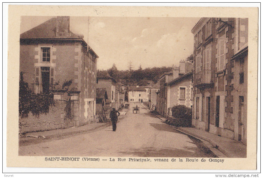 SAINT-BENOIT. - La Rue Principale, Venant De La Route De Gençay. Carte Rare - Saint Benoit